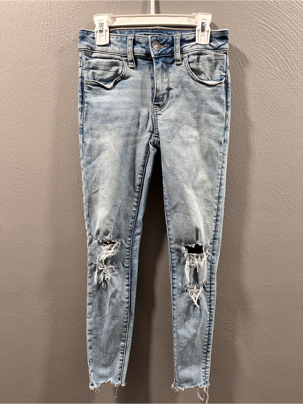 American Eagle Outfitters Light Blue Distressed Skinny Jeans Size 00 Short